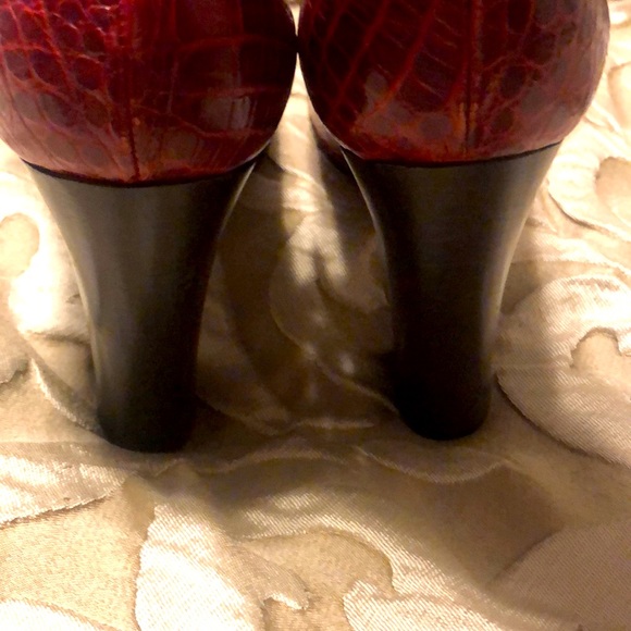 Gucci shoes In perfect condition - Picture 4 of 5